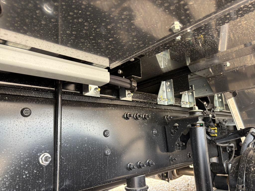 ＵＤ クオン 2RG-CG5FA(8x4)の写真14