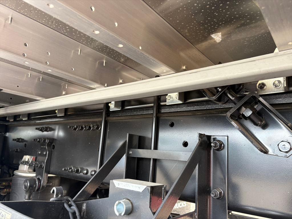 ＵＤ クオン 2RG-CG5FA(8x4)の写真15