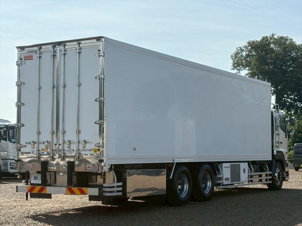 日野 プロフィア 2DG-FR1AHG(6x2)の写真4