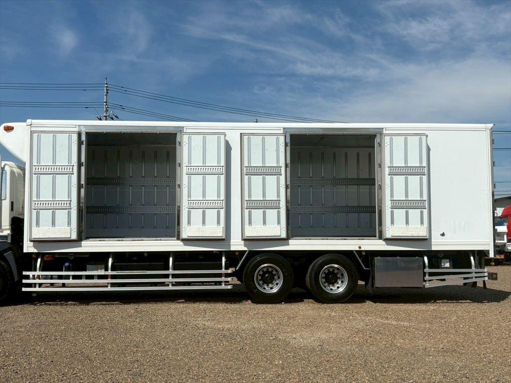 日野 プロフィア 2DG-FR1AHG(6x2)の写真12