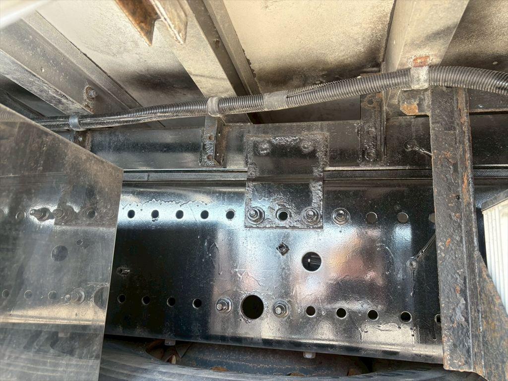 日野 プロフィア 2DG-FR1AHG(6x2)の写真15