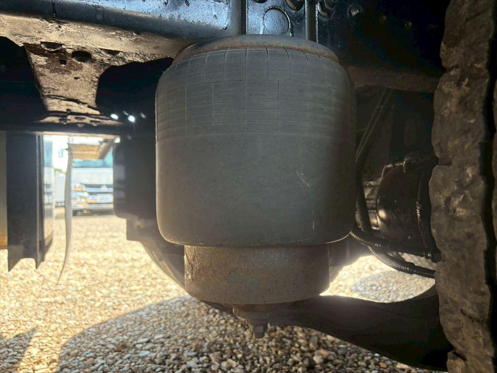 日野 プロフィア 2DG-FR1AHG(6x2)の写真17