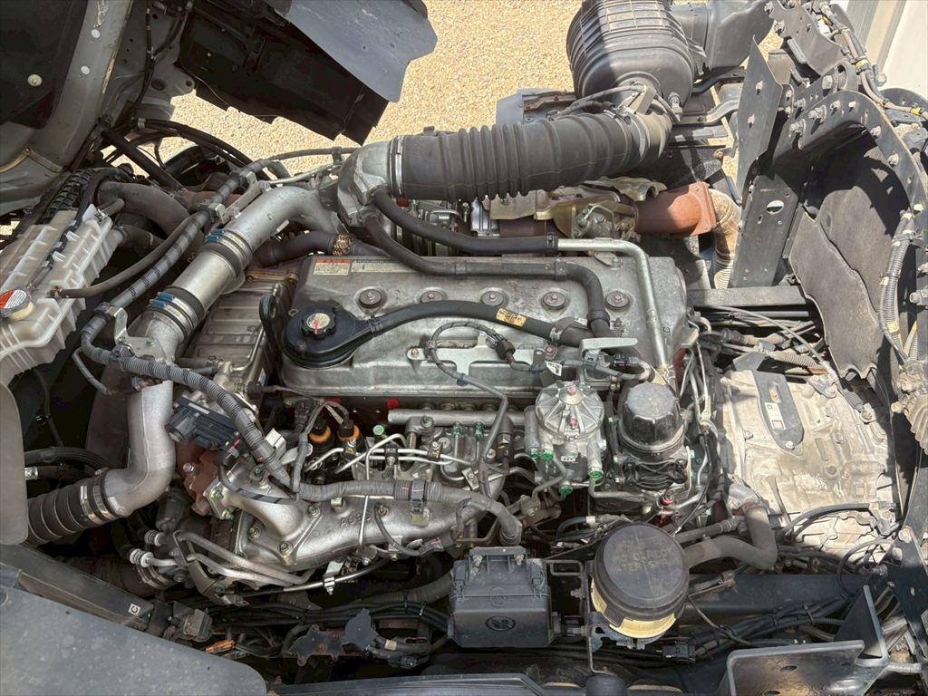 日野 プロフィア 2DG-FR1AHG(6x2)の写真19