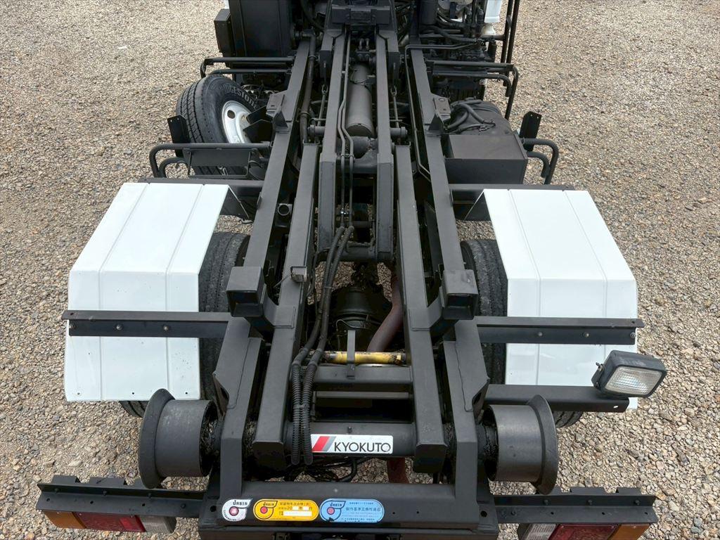 いすゞ エルフ TKG-NKR85AN(2WD)の写真8