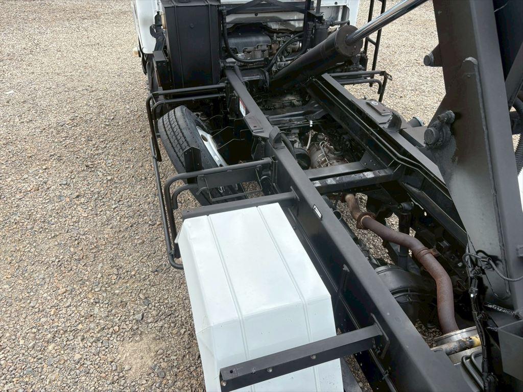 いすゞ エルフ TKG-NKR85AN(2WD)の写真12