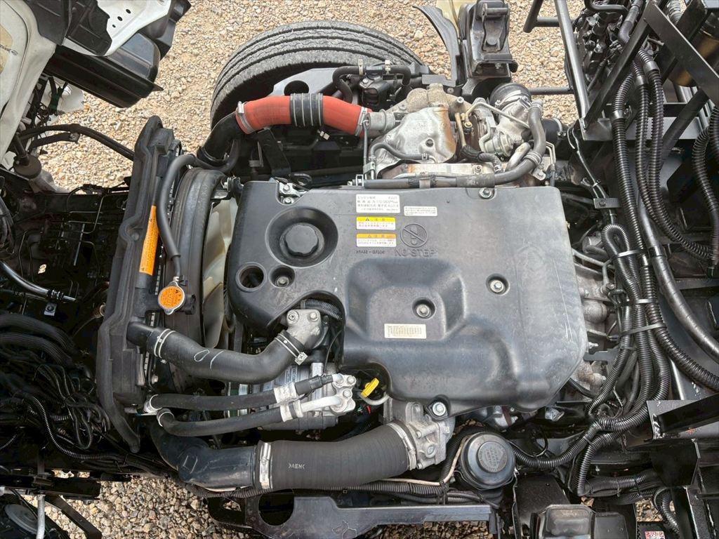 いすゞ エルフ TKG-NKR85AN(2WD)の写真18