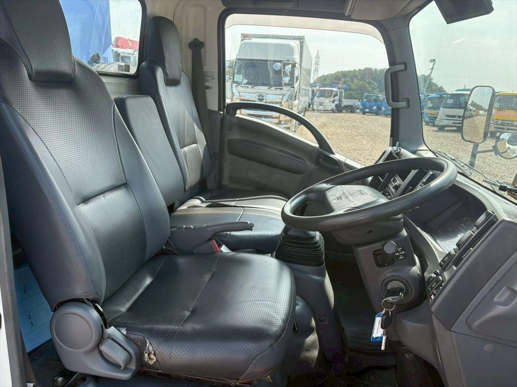 いすゞ エルフ TKG-NMR85AN(2WD)の写真21