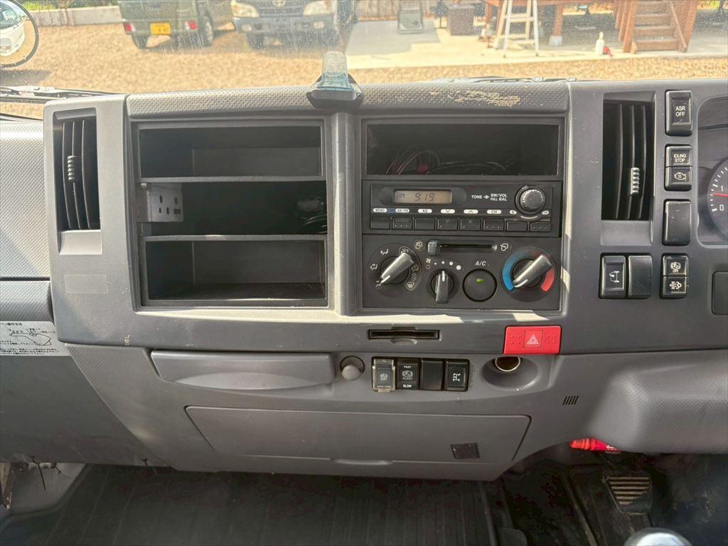 いすゞ エルフ TKG-NMR85AN(2WD)の写真22