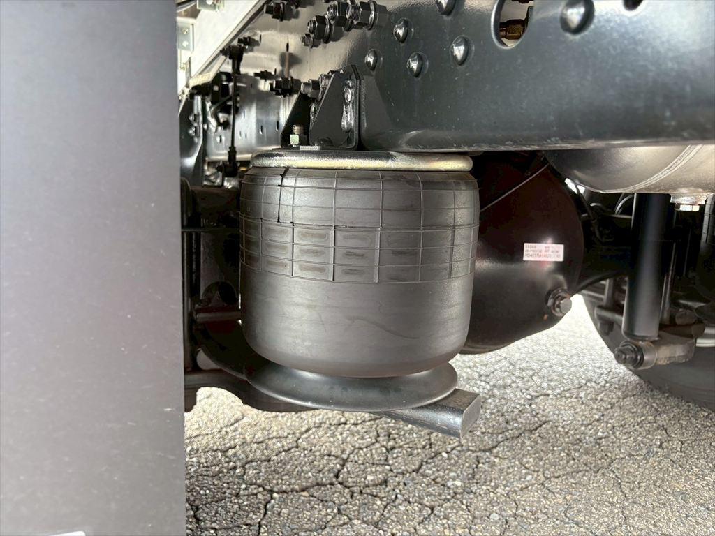 三菱 ファイター 2KG-FK65F(2WD)の写真18