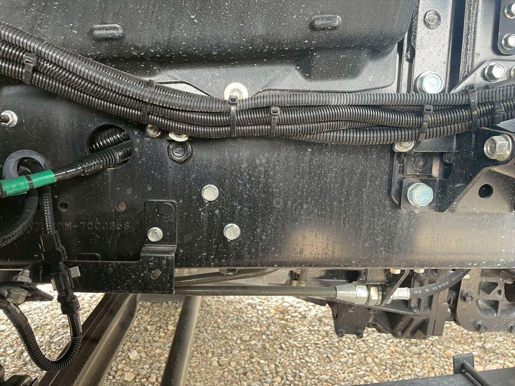 いすゞ ギガ 2PG-CYZ77DM(6x4)の写真16