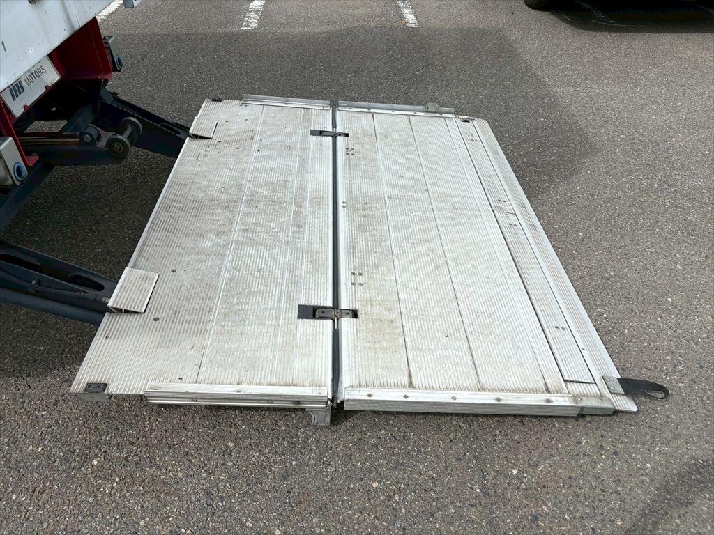 日野 レンジャー 2KG-FC2ABG(2WD)の写真12