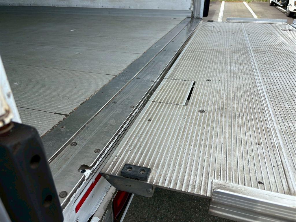 日野 レンジャー 2KG-FC2ABG(2WD)の写真13