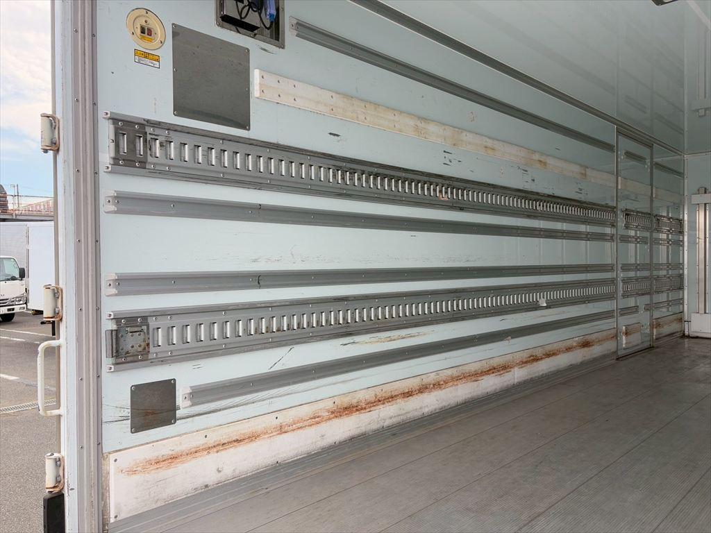 日野 レンジャー 2KG-FC2ABG(2WD)の写真9