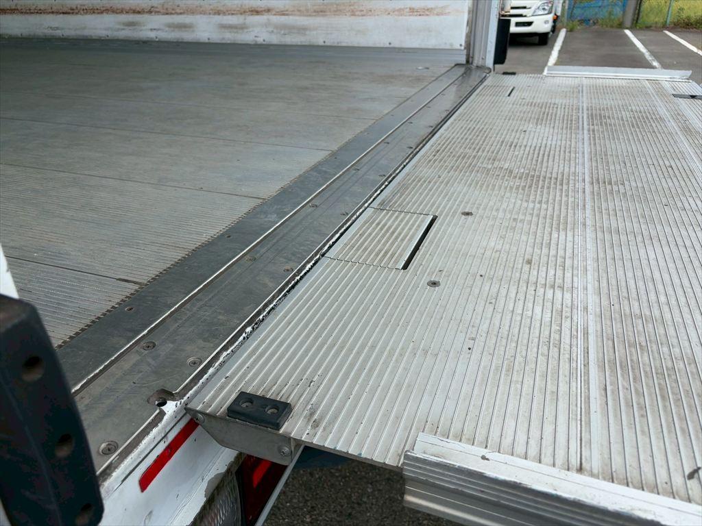 日野 レンジャー 2KG-FC2ABG(2WD)の写真13