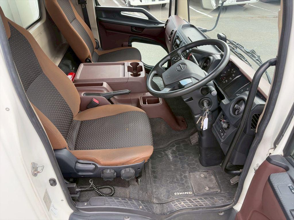 日野 レンジャー 2KG-FC2ABG(2WD)の写真21