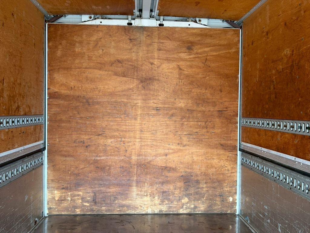 三菱 キャンター TPG-FEB90(2WD)の写真7