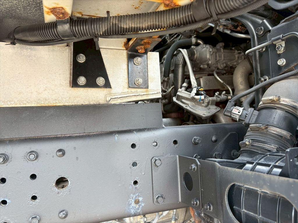 三菱 キャンター TPG-FEB90(2WD)の写真17