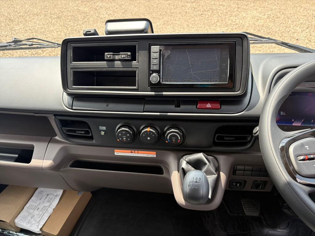 三菱 キャンター 2PG-FEB80(2WD)の写真22