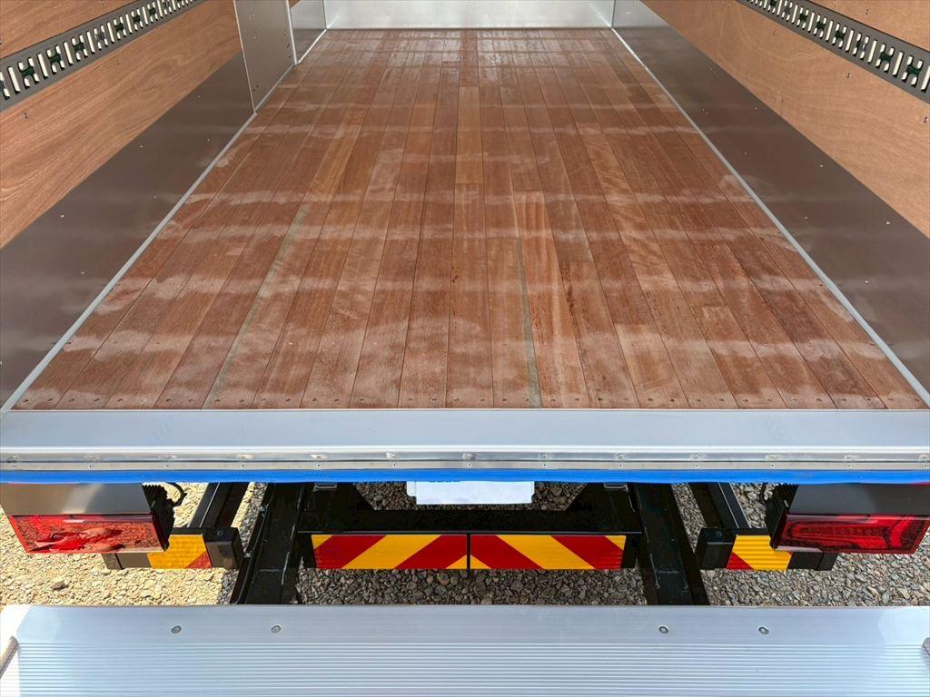 三菱 キャンター 2RG-FEB80(2WD)の写真8