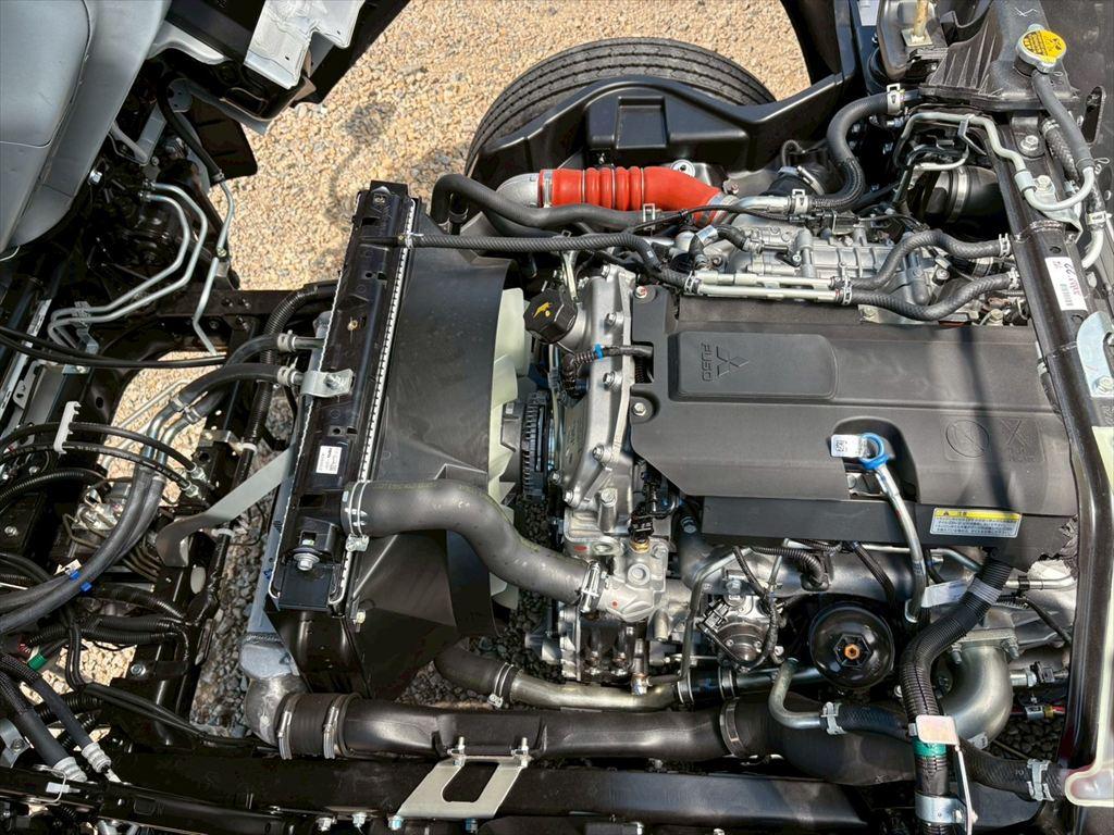 三菱 キャンター 2RG-FEB80(2WD)の写真19