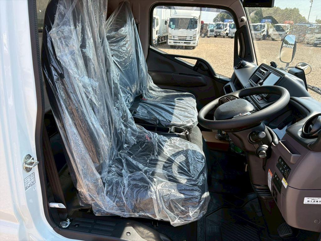 三菱 キャンター 2RG-FEB80(2WD)の写真20