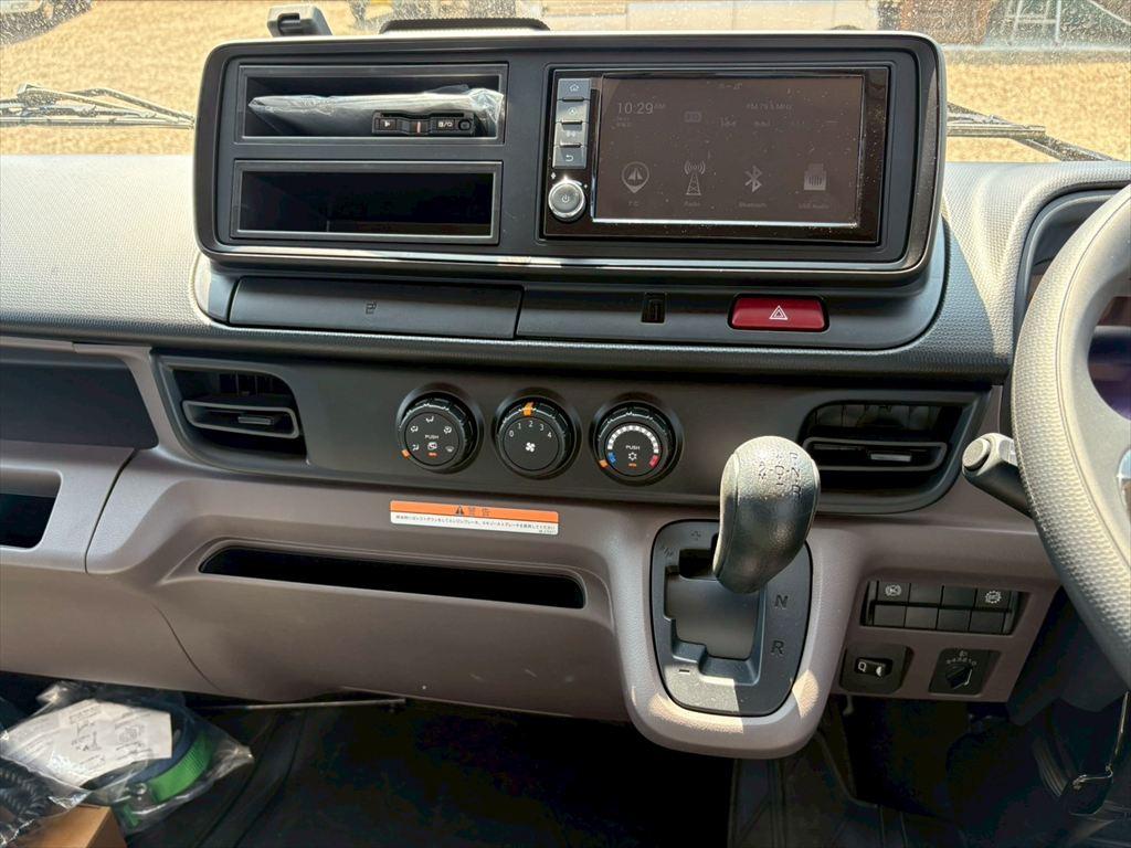 三菱 キャンター 2RG-FEB80(2WD)の写真22