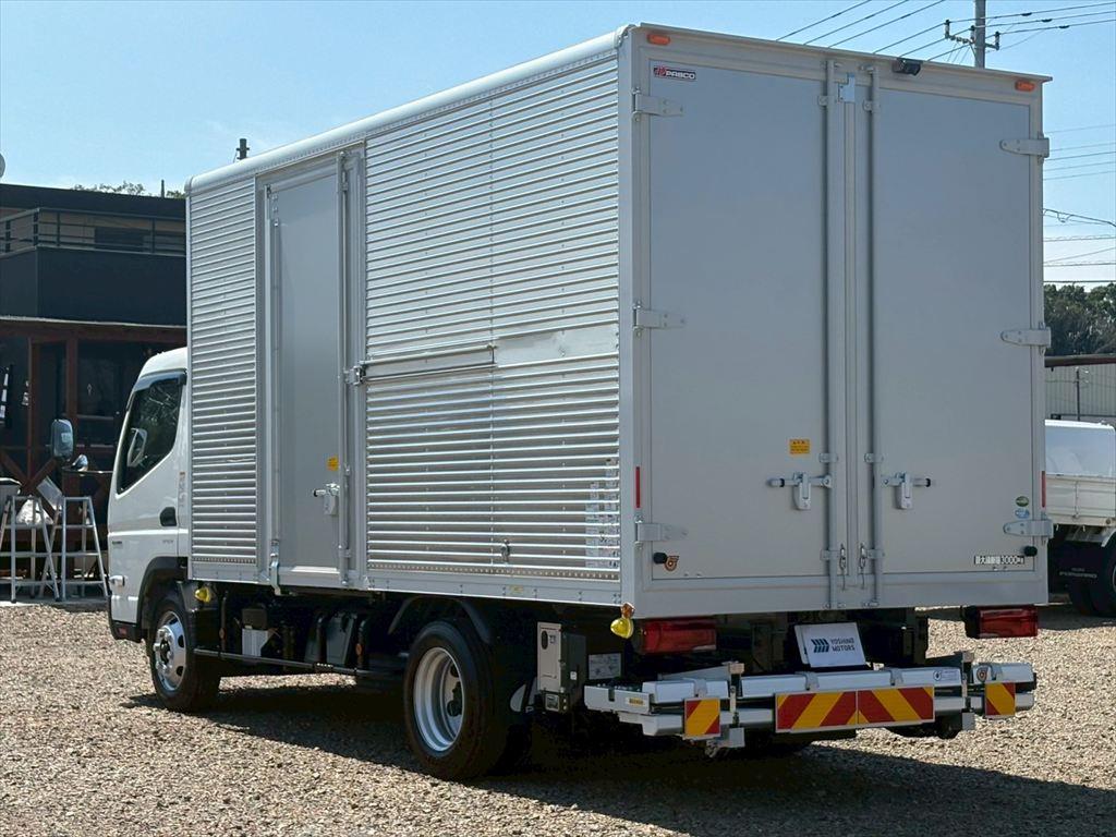 三菱 キャンター 2RG-FEB80(2WD)の写真3