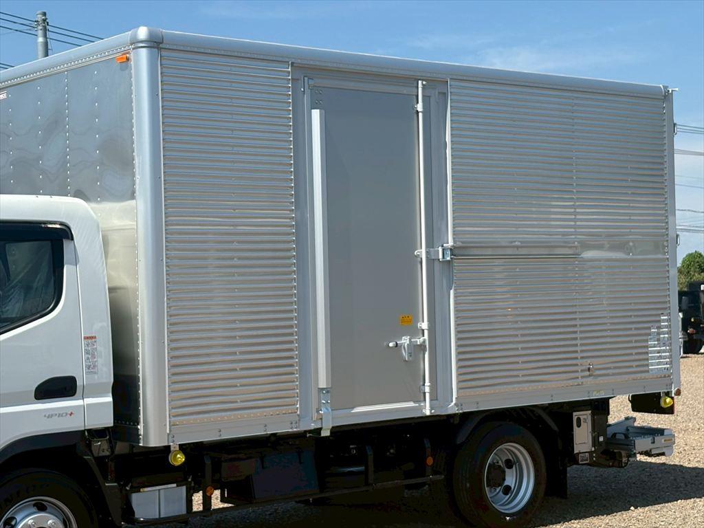 三菱 キャンター 2RG-FEB80(2WD)の写真6