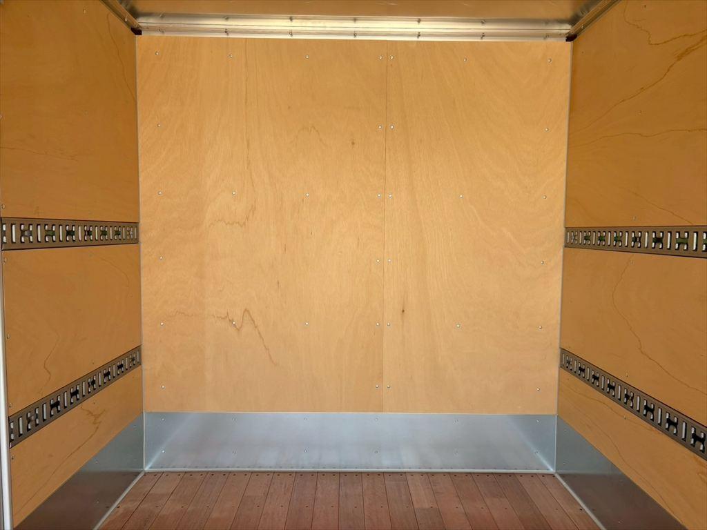 三菱 キャンター 2RG-FEB80(2WD)の写真7