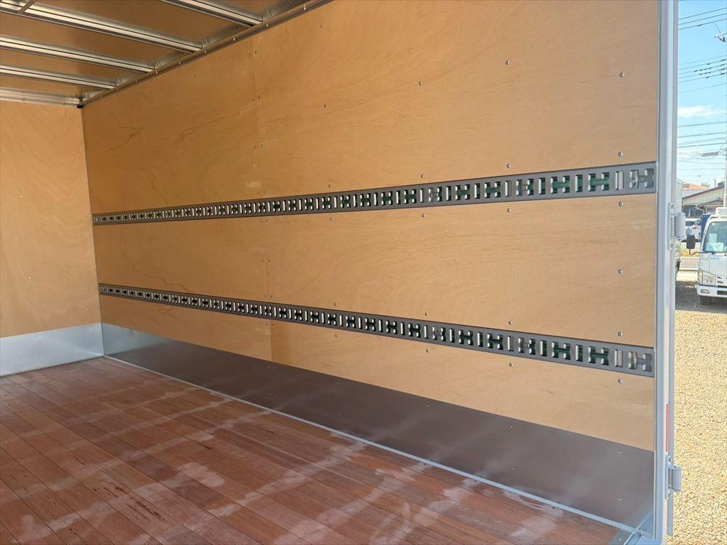 三菱 キャンター 2RG-FEB80(2WD)の写真10