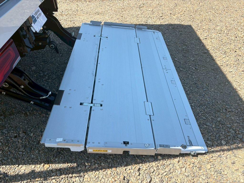 三菱 キャンター 2RG-FEB80(2WD)の写真12