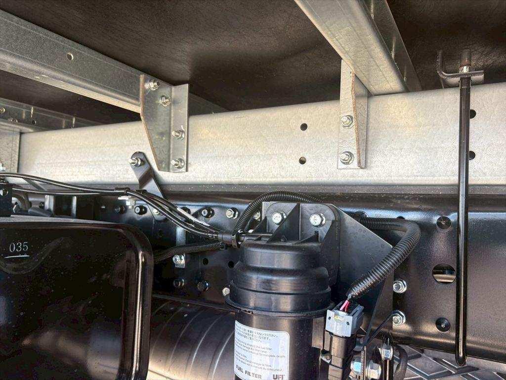 三菱 キャンター 2RG-FEB80(2WD)の写真17