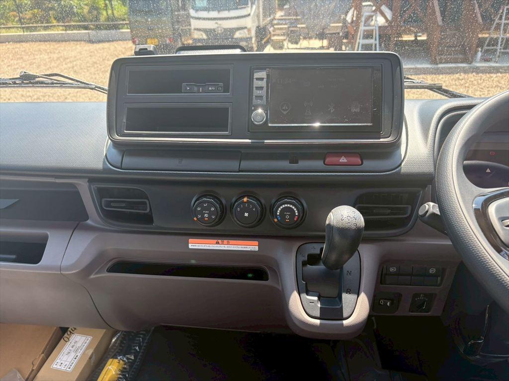 三菱 キャンター 2RG-FEB80(2WD)の写真22