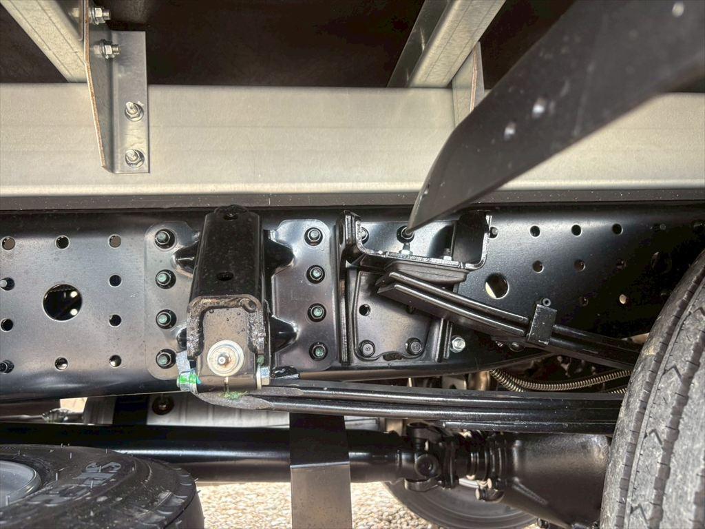 三菱 キャンター 2RG-FEB80(2WD)の写真16