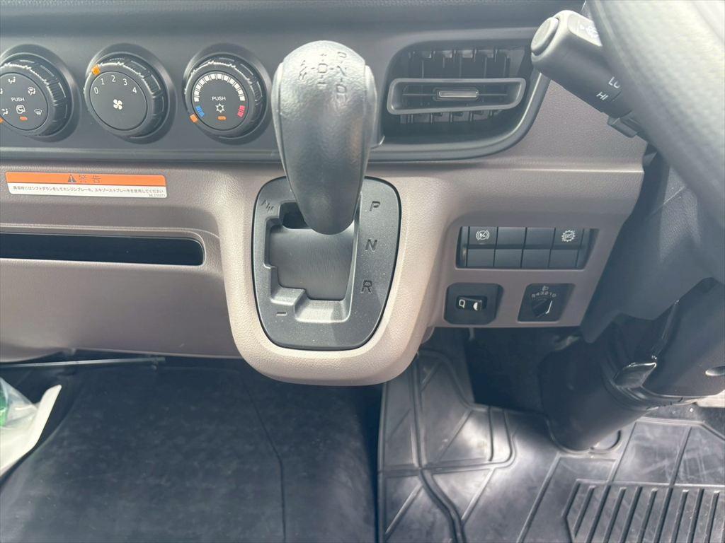 三菱 キャンター 2RG-FEB80(2WD)の写真23