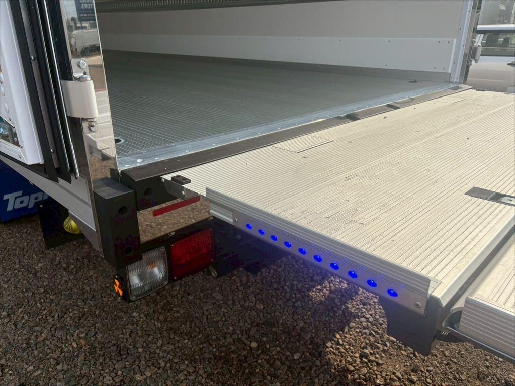 日野 レンジャー 2KG-FD2ABG(2WD)の写真13