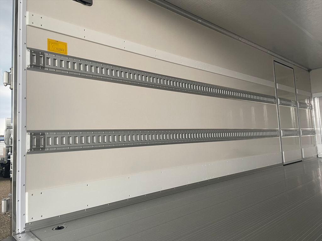 日野 レンジャー 2KG-FD2ABG(2WD)の写真9