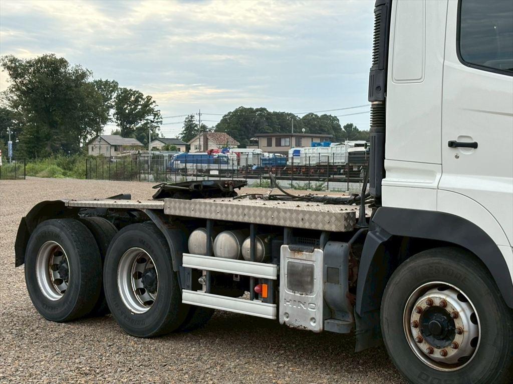 日野 プロフィア QDG-SS1EKDA(6x4)の写真5