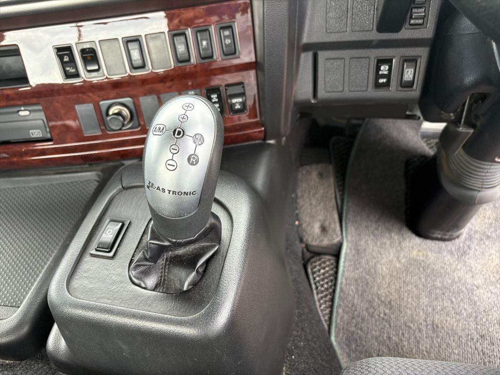 日野 プロフィア QDG-SS1EKDA(6x4)の写真23