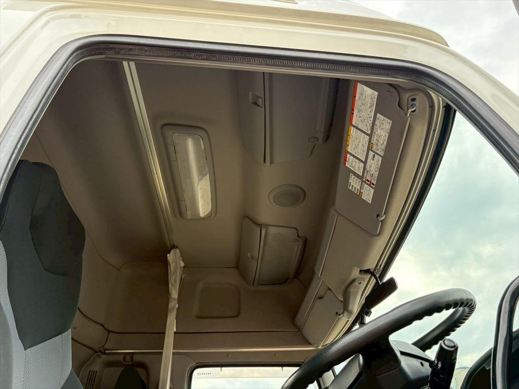 日野 プロフィア QDG-SS1EKDA(6x4)の写真24