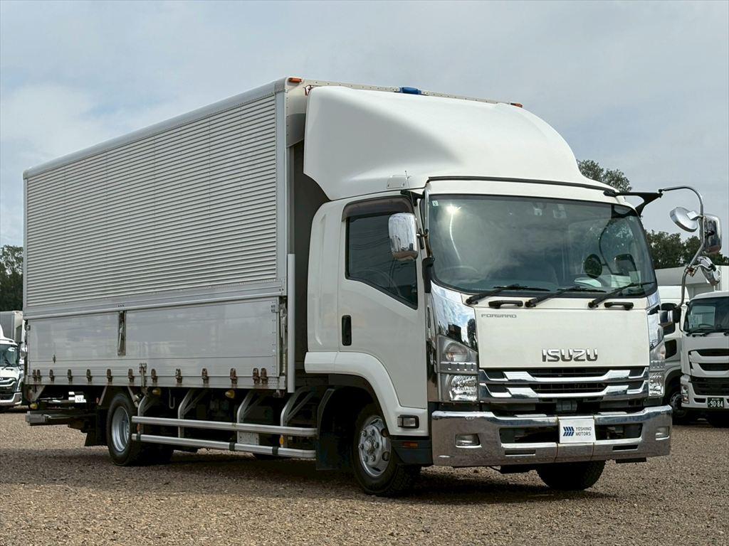 いすゞ フォワード 2RG-FRR90T2(2WD)の写真2