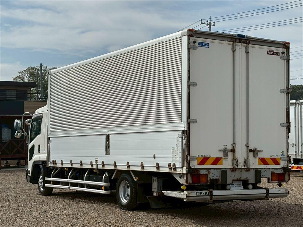いすゞ フォワード 2RG-FRR90T2(2WD)の写真3