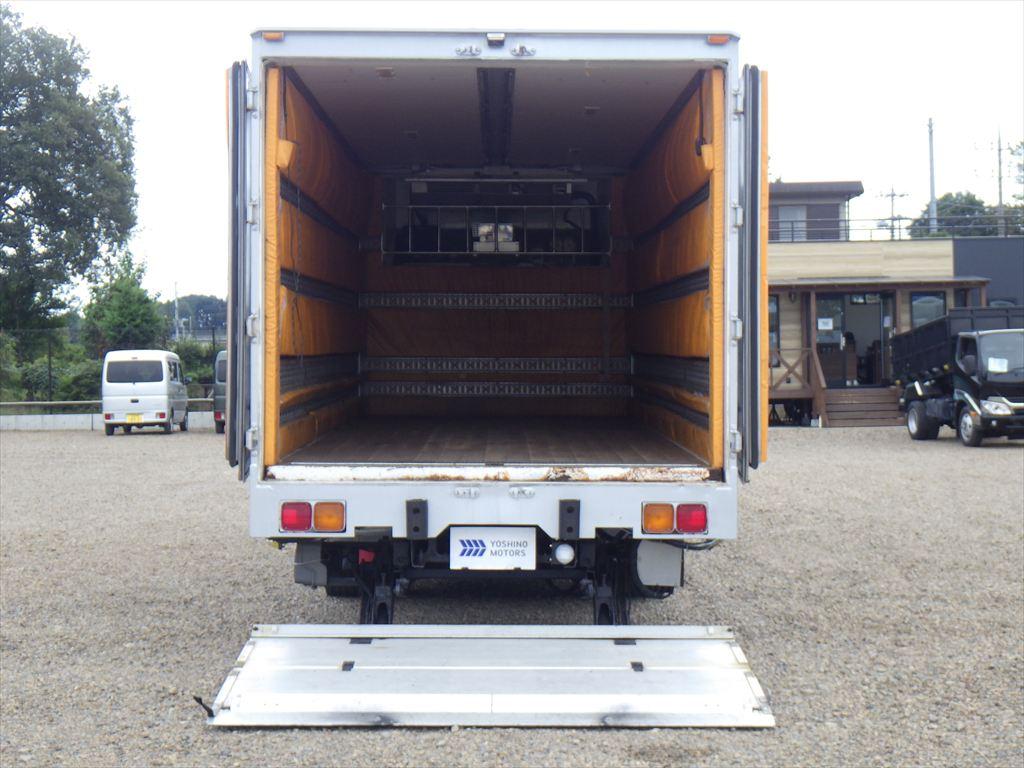 いすゞ フォワード PDG-FTR34T2(2WD)の写真11