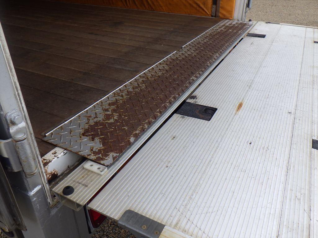 いすゞ フォワード PDG-FTR34T2(2WD)の写真13