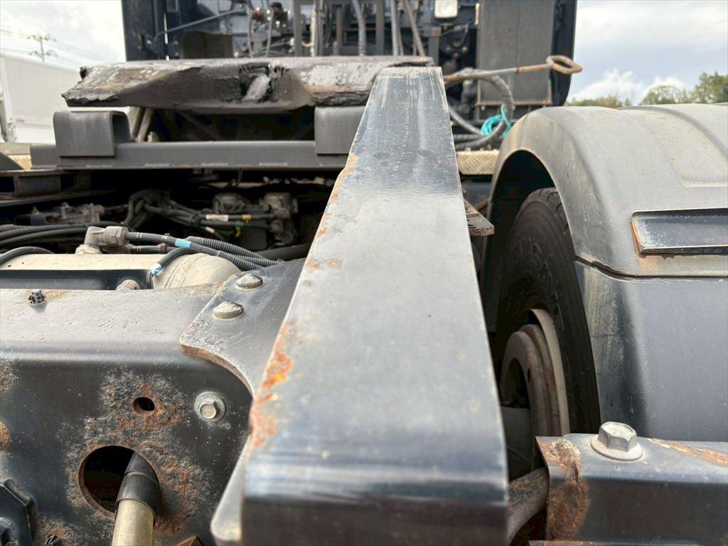 日野 プロフィア 2DG-SH1EDGG(2WD)の写真12