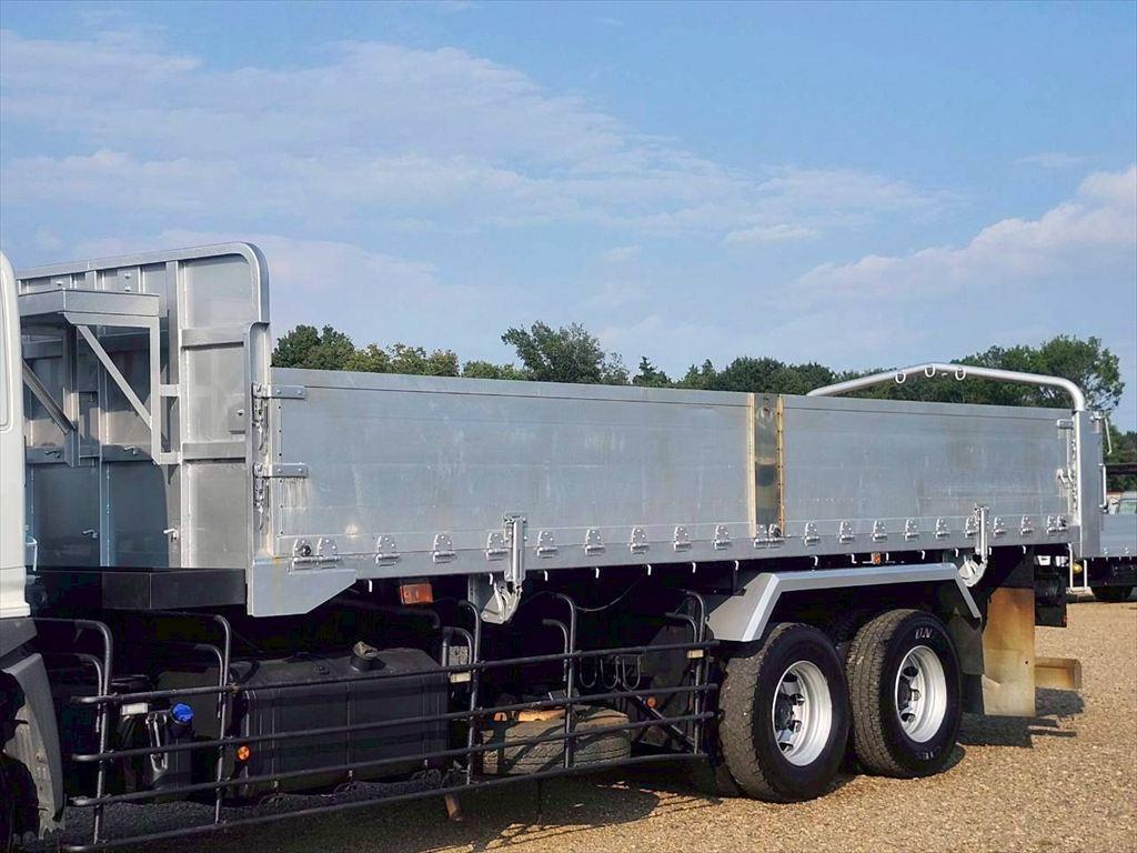 日野 プロフィア QPG-FS1AWEA(6x4)の写真6