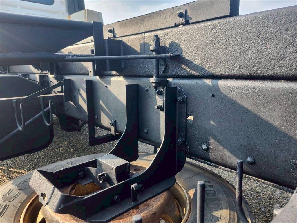 日野 プロフィア QPG-FS1AWEA(6x4)の写真16