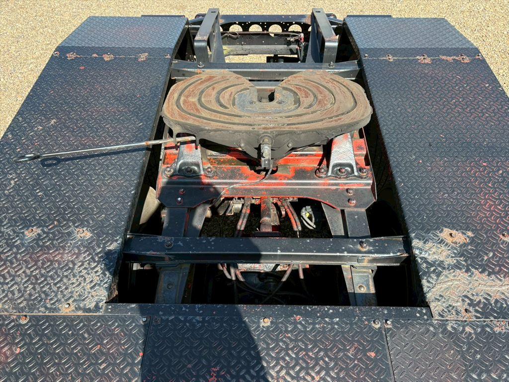 いすゞ ギガ QDG-EXZ52BJ(6x4)の写真9