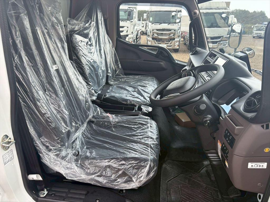 三菱 キャンター 2RG-FEB80(2WD)の写真20