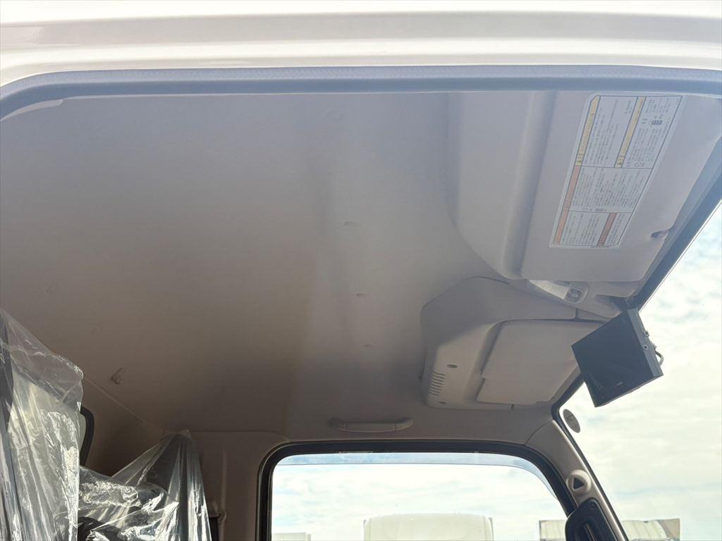 三菱 キャンター 2RG-FEB80(2WD)の写真24